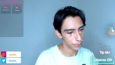 Ash online show from December 3, 3:07 am