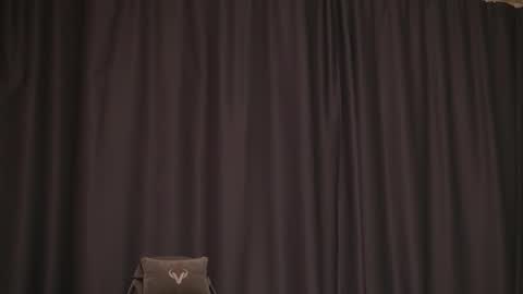 Jerk Machine online show from November 28, 4:03 pm