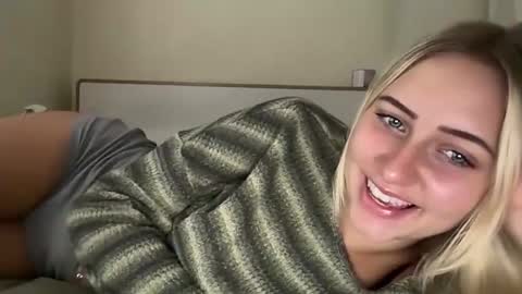 Ashleigh Carter xx online show from May 24, 10:27 pm