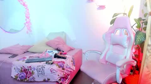 ashley1__ online show from October 8, 9:43 pm