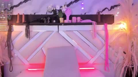 ashley_7777 online show from May 1, 1:38 pm
