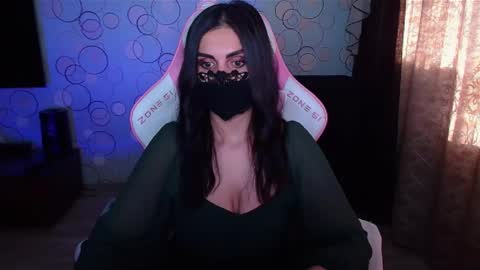 Snapshot of ashley__cooper__ chatting on October 18, 6:28 am Yasmina online show from October 18, 6:28 am