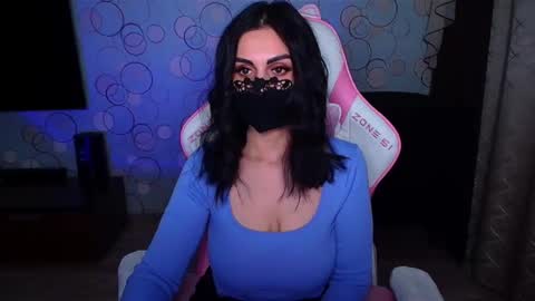   Yasmina   online show from December 20, 4:30 am