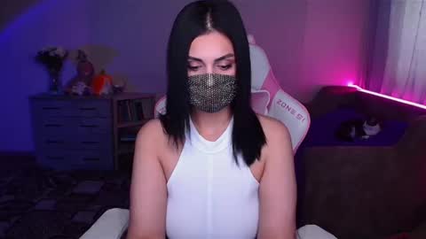 Snapshot of ashley__cooper__ chatting on February 17, 4:31 am Yasmina online show from February 17, 4:31 am