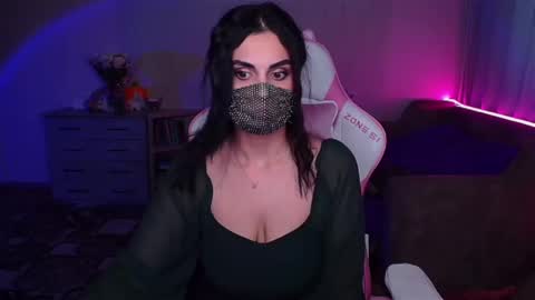 Snapshot of ashley__cooper__ chatting on February 18, 7:32 am Yasmina online show from February 18, 7:32 am