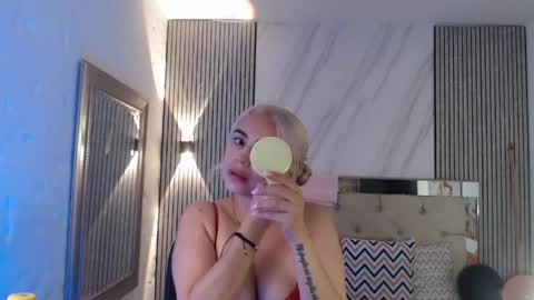 ashley__tylor online show from May 20, 12:22 pm