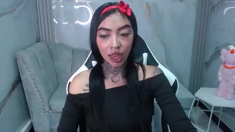 ashley_blum_v online show from September 26, 8:17 pm