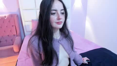 ashley_petit online show from September 16, 1:24 pm