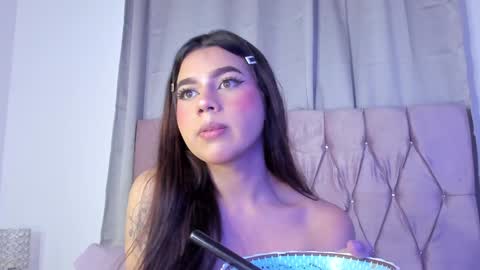 Ashley online show from February 1, 8:39 am