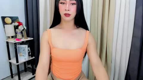 ashley online show from February 8, 6:33 pm