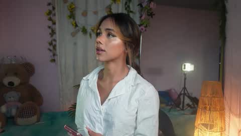 ashley_winhouse online show from June 1, 12:34 am