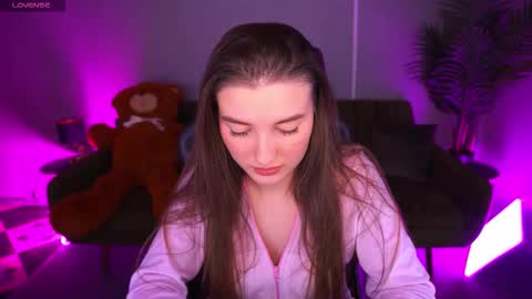 ashleybaee online show from December 16, 2:12 pm