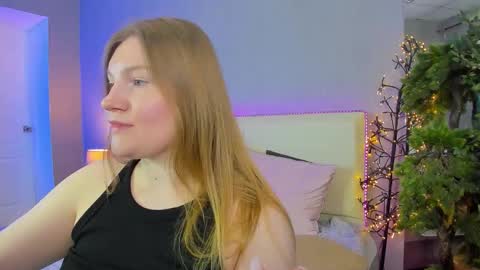 AshleyJonse online show from June 1, 4:14 am