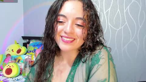 Snapshot of ashleykiim_ chatting on January 19, 11:21 pm .. Ashley .. online show from January 19, 11:21 pm