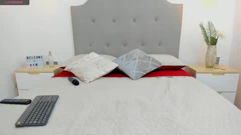 Ashley knight online show from December 3, 6:22 pm