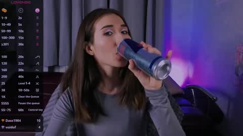 Ashley online show from November 12, 1:35 pm