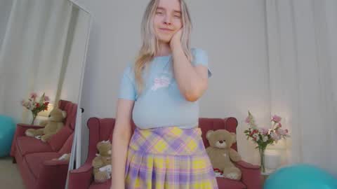 ashly_cherry online show from March 10, 11:36 am