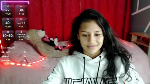 Snapshot of ashly_little2 chatting on February 13, 10:22 pm Ashly online show from February 13, 10:22 pm