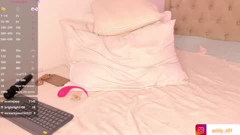 Snapshot of ashly_z chatting on January 27, 1:37 am Ashly online show from January 27, 1:37 am
