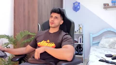 my name real is camilo online show from December 19, 1:50 am