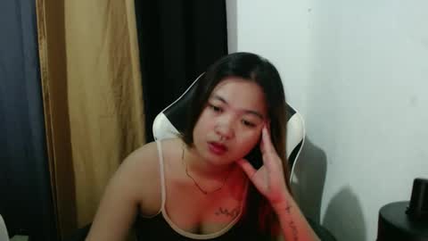 bb girl online show from April 21, 3:30 pm