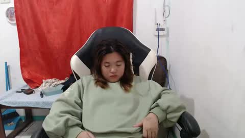 bb girl online show from January 13, 5:32 pm