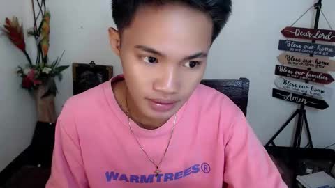 asian_lover05 online show from October 26, 7:13 pm