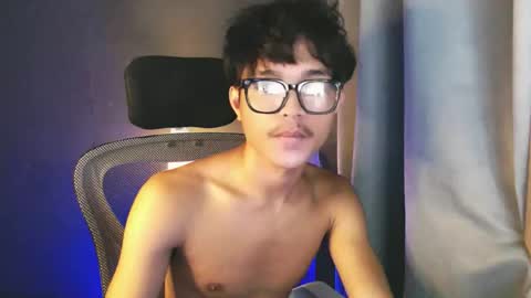 cCALL ME MJ online show from May 23, 9:49 am
