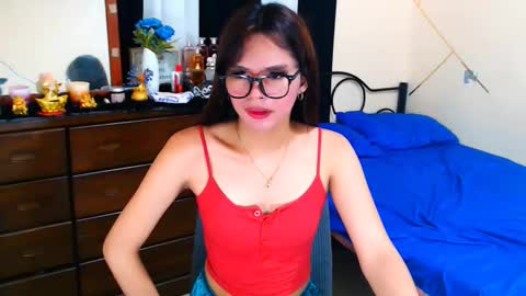 mooreen online show from February 23, 5:48 pm