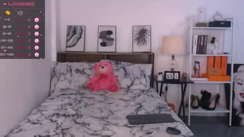 Cassievxx  online show from December 2, 4:57 am