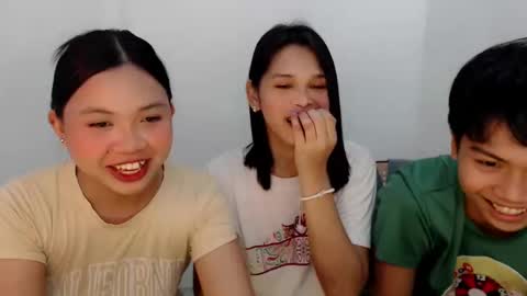   online show from February 24, 7:55 am