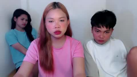   online show from February 3, 8:13 am