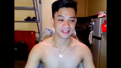 asiandreamboyx online show from April 17, 2:03 am