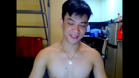 asiandreamboyx online show from April 2, 10:49 pm