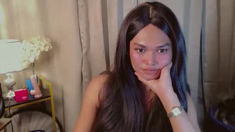 Kianna online show from December 17, 5:19 pm