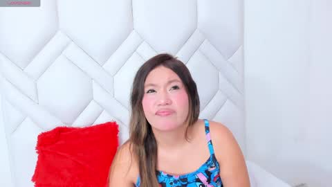 AsianSlut  online show from April 4, 3:46 am