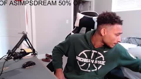 Snapshot of asimpsdream chatting on September 22, 2:32 pm asimpsdream online show from September 22, 2:32 pm