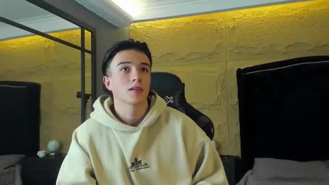 Aslan  online show from January 14, 1:02 am