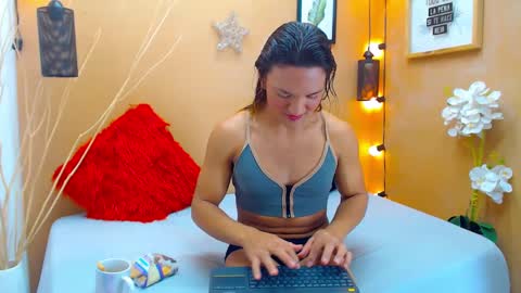 ASLY online show from September 27, 1:20 pm