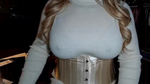 Aspen Vale online show from November 23, 5:16 am