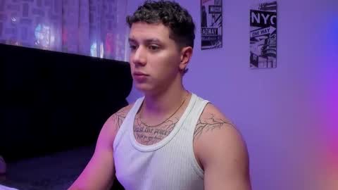 Snapshot of astonhills chatting on October 9, 6:02 pm astonhills online show from October 9, 6:02 pm