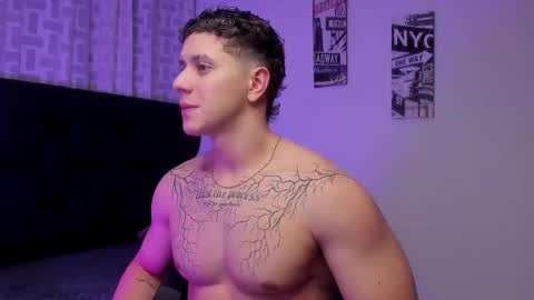 Snapshot of astonhills chatting on October 4, 10:02 am astonhills online show from October 4, 10:02 am