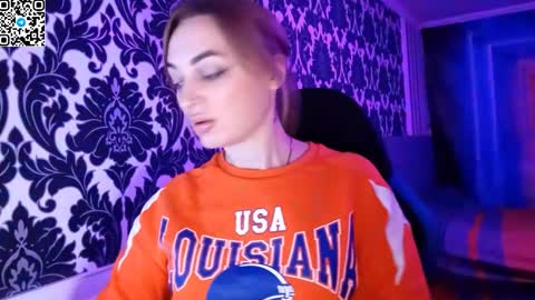 MERYEM online show from December 14, 7:09 pm