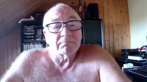asusandy online show from July 23, 5:32 pm