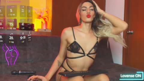 atenea_fit online show from April 11, 8:29 am