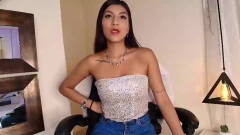 ateneaaa_ online show from December 15, 8:16 pm