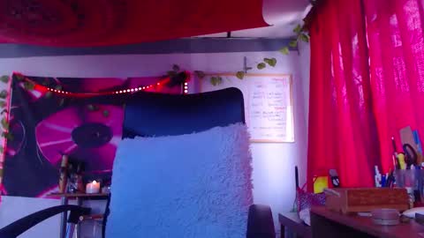 Atenea online show from November 19, 3:00 pm