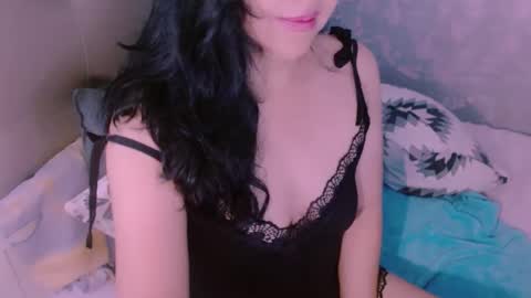 Juliana online show from January 9, 8:36 pm