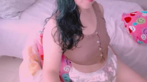 Juliana online show from January 11, 8:48 pm