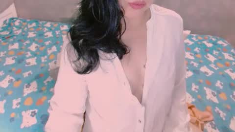 Juliana online show from December 14, 2:29 am